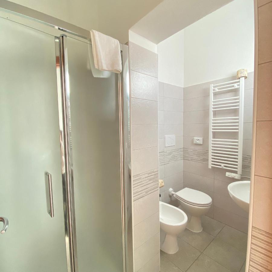 Hotel Bed And Book Rimini Exterior photo