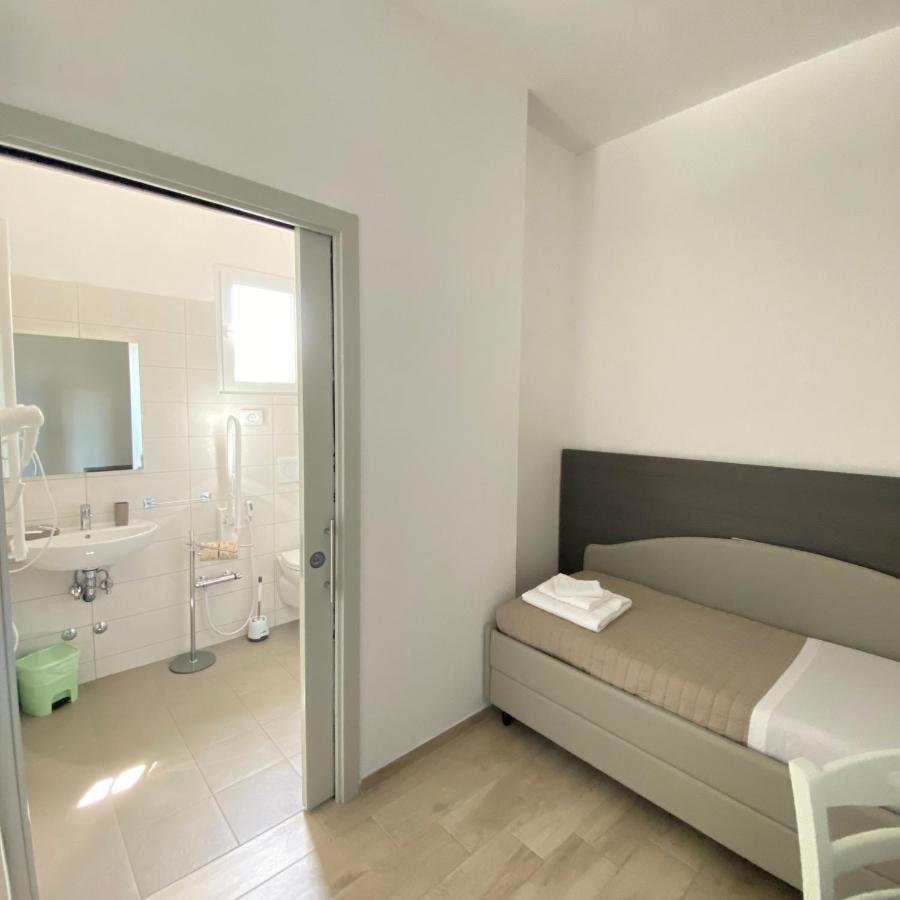 Hotel Bed And Book Rimini Exterior photo