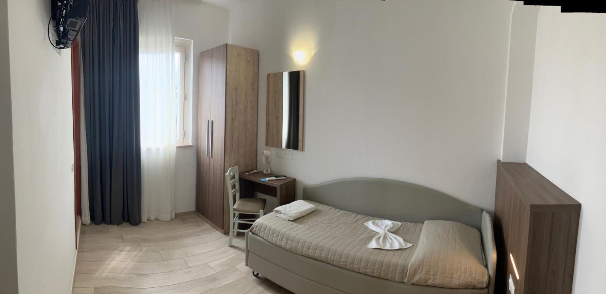 Hotel Bed And Book Rimini Exterior photo